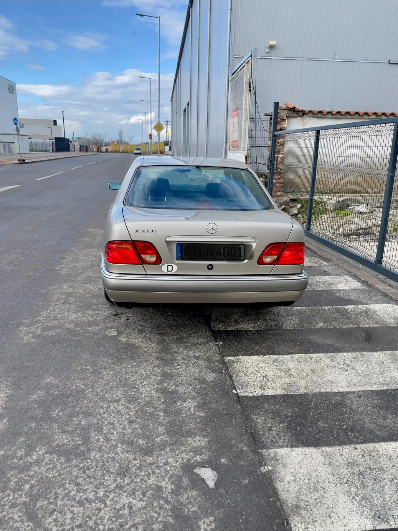 Mercedes-Benz E 200 Elegance | Mobile.bg � ����������� 2