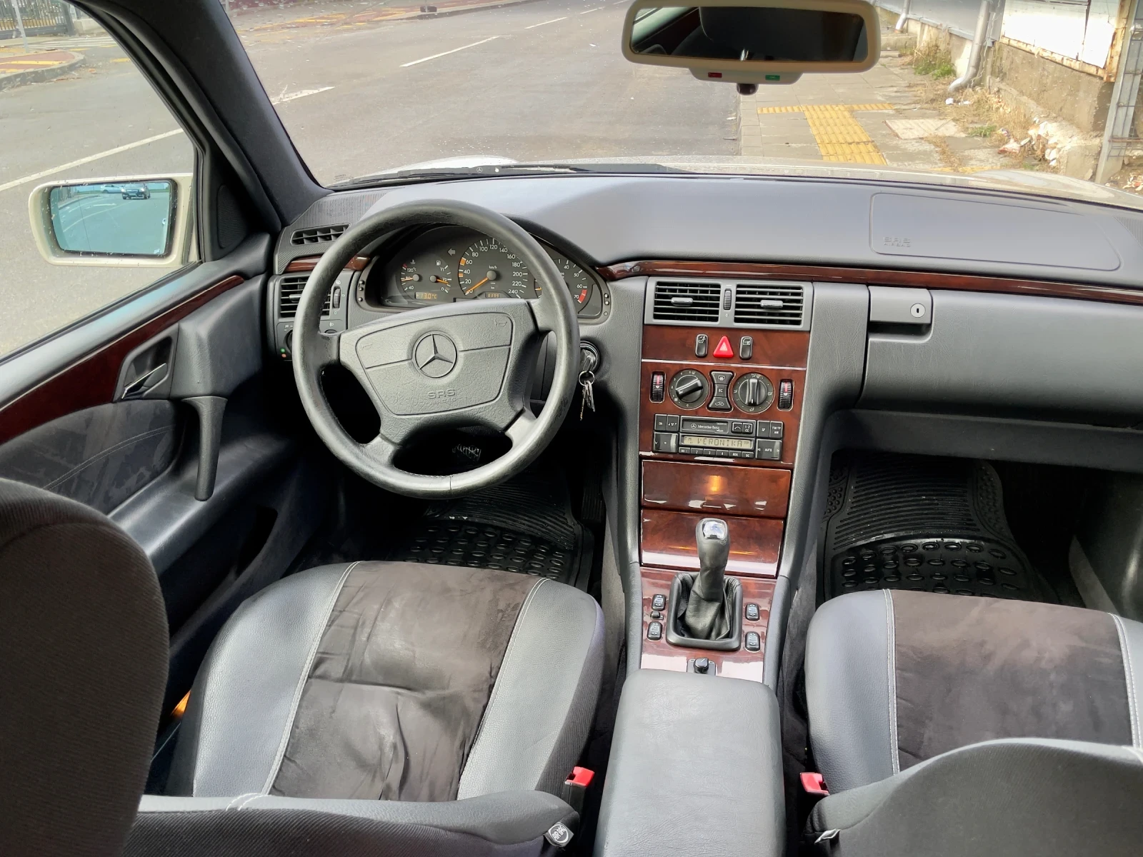 Mercedes-Benz E 200 Elegance | Mobile.bg � ����������� 4