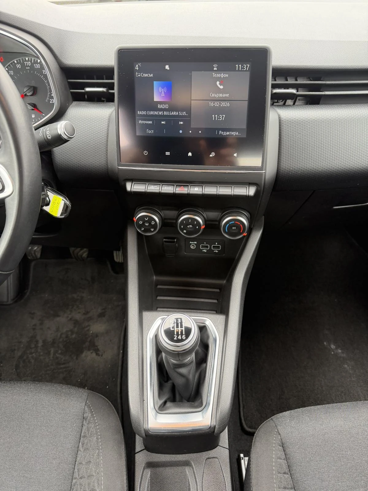 Renault Clio 1.0TCe LPG , снимка 15 - Автомобили и джипове - 53497440