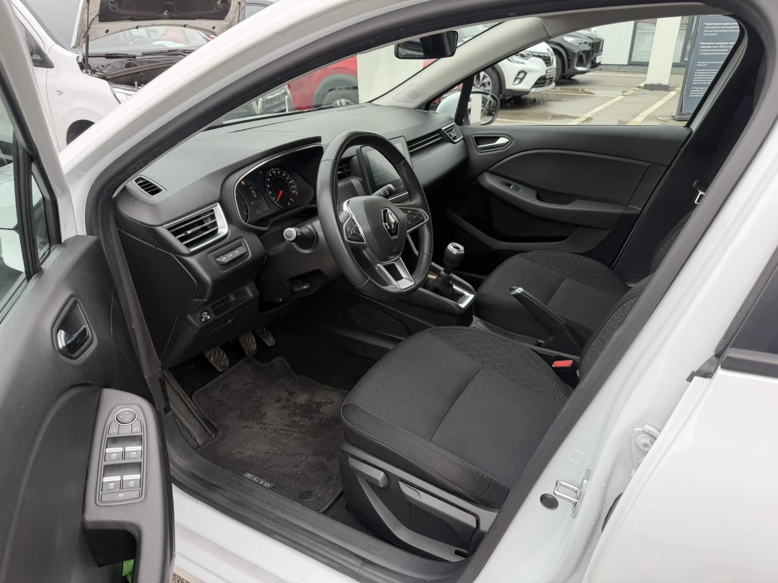 Renault Clio 1.0TCe LPG  - изображение 10