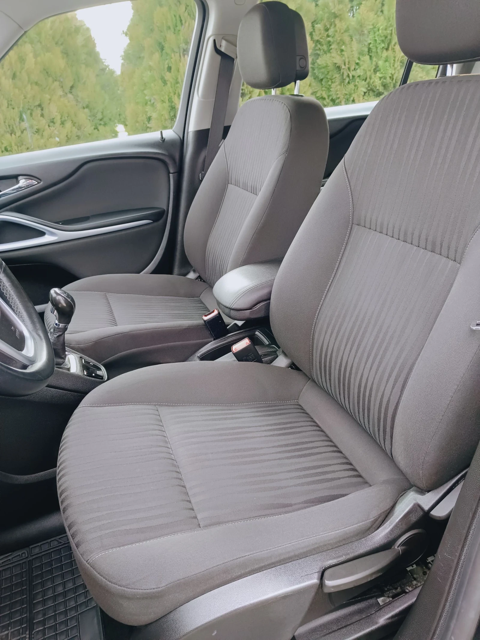 Opel Zafira * 2.0d* 130к.с.* 6+ 1 места* 2014г.* Evro 5b* , снимка 6 - Автомобили и джипове - 53562795