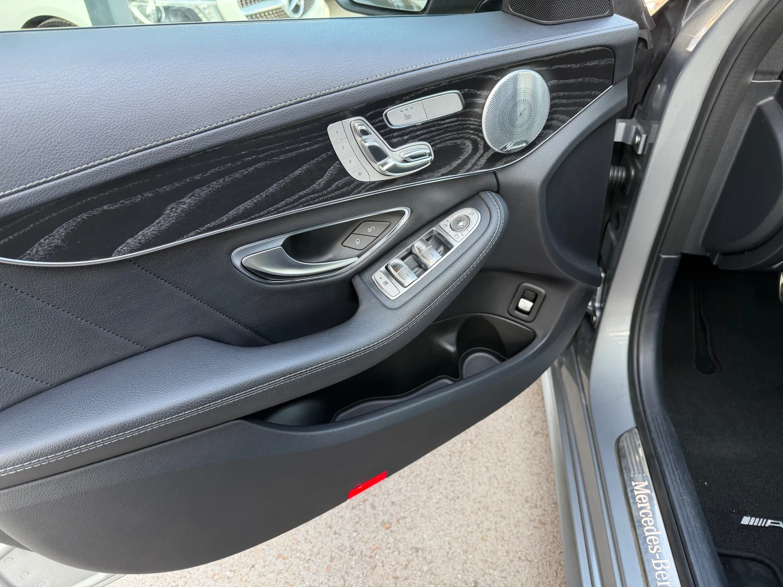 Mercedes-Benz C 450 AMG, снимка 9 - Автомобили и джипове - 53739776