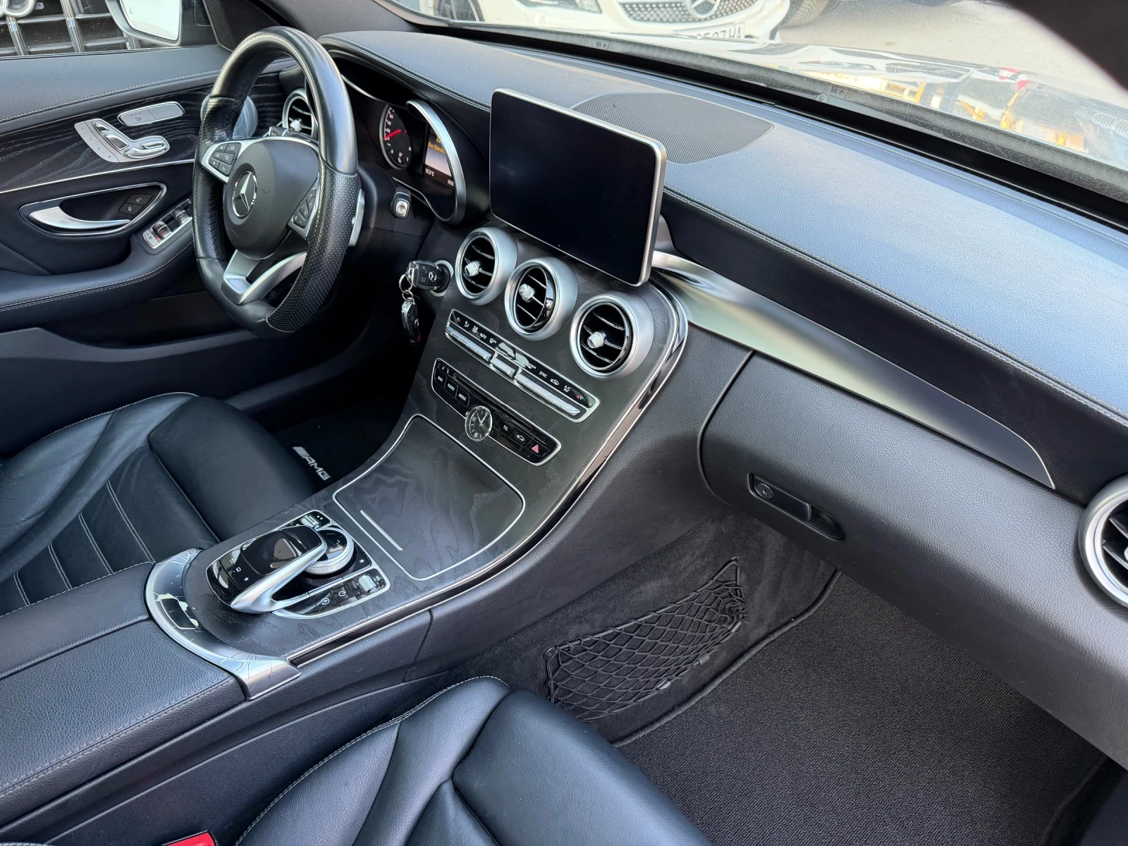 Mercedes-Benz C 450 AMG, снимка 15 - Автомобили и джипове - 53739776