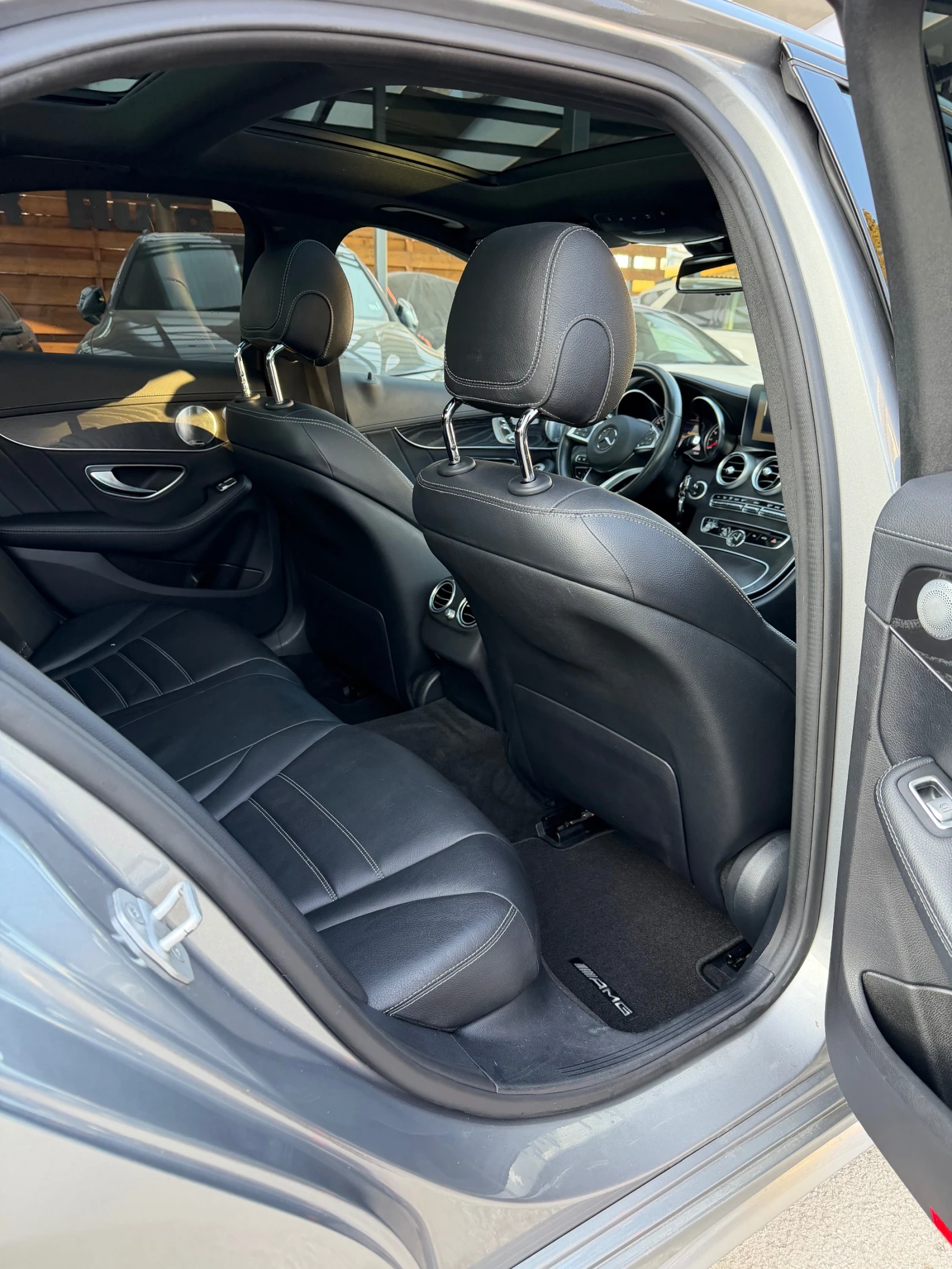 Mercedes-Benz C 450 AMG, снимка 12 - Автомобили и джипове - 53739776