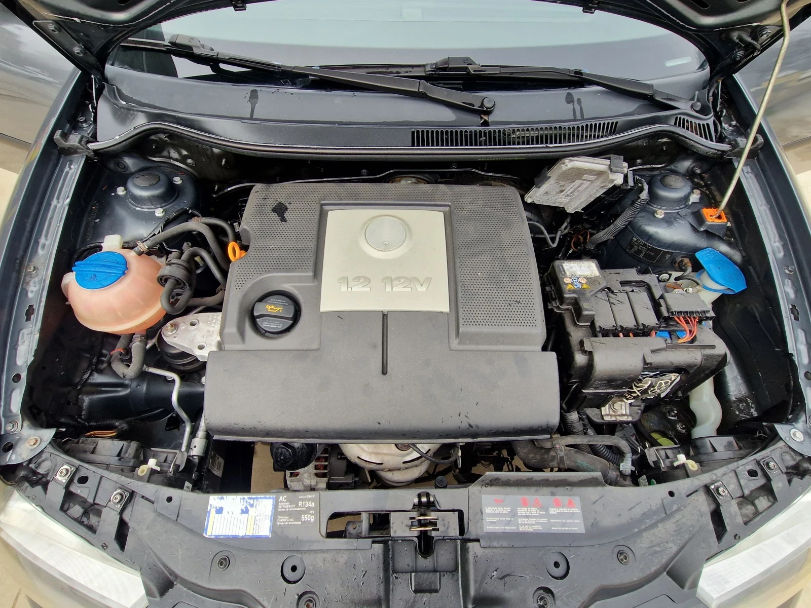 Seat Ibiza 1.2i 70к.с., снимка 13 - Автомобили и джипове - 54085854