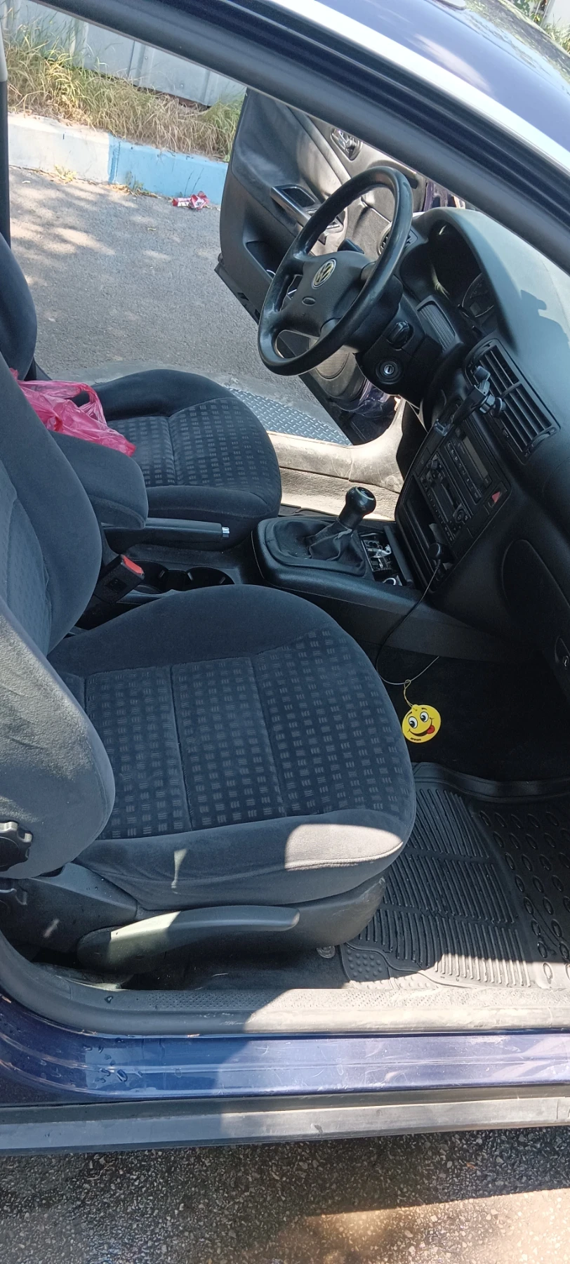 VW Passat, снимка 10 - Автомобили и джипове - 54205552