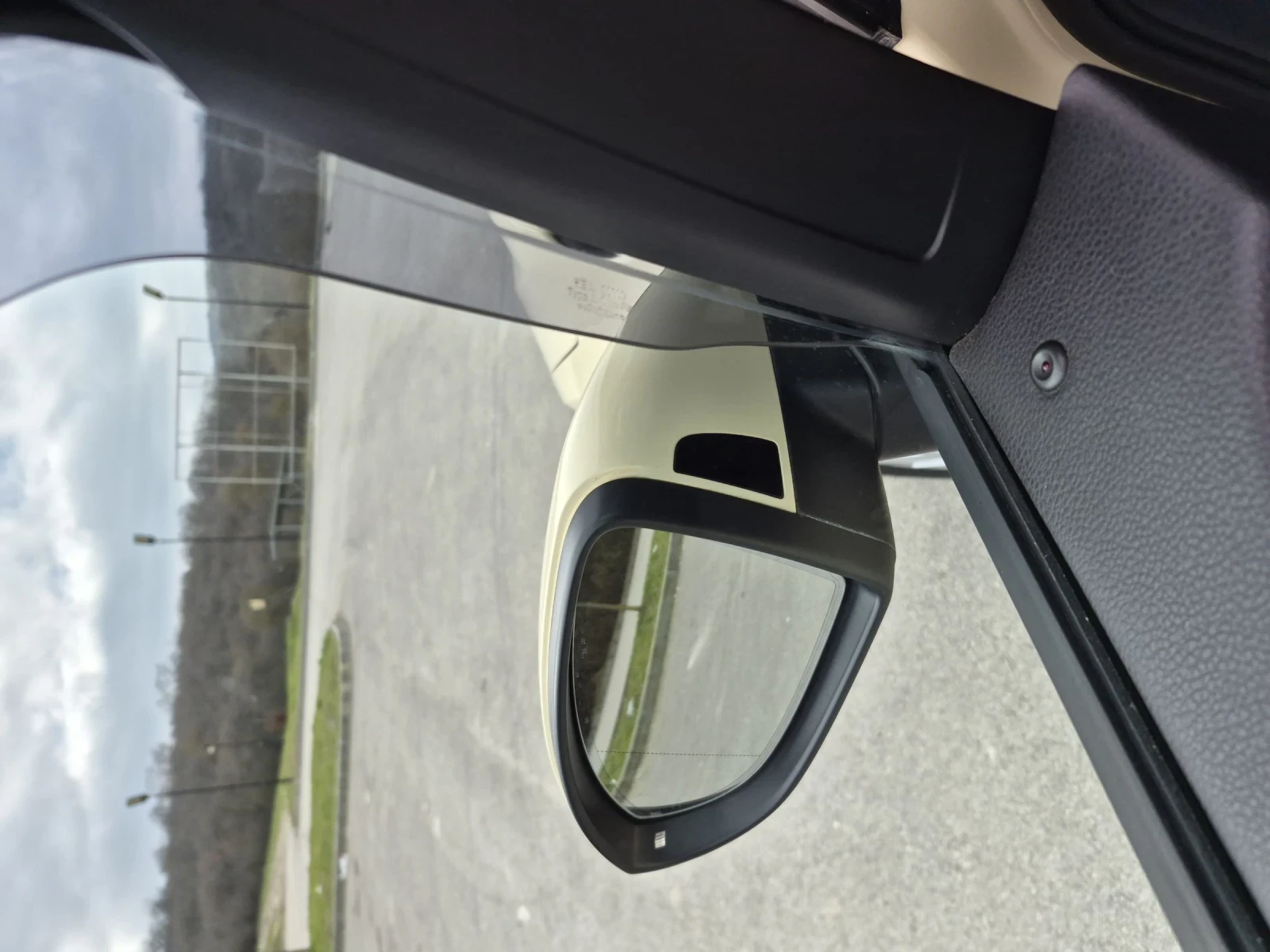 VW Touran, снимка 4 - Автомобили и джипове - 54711853