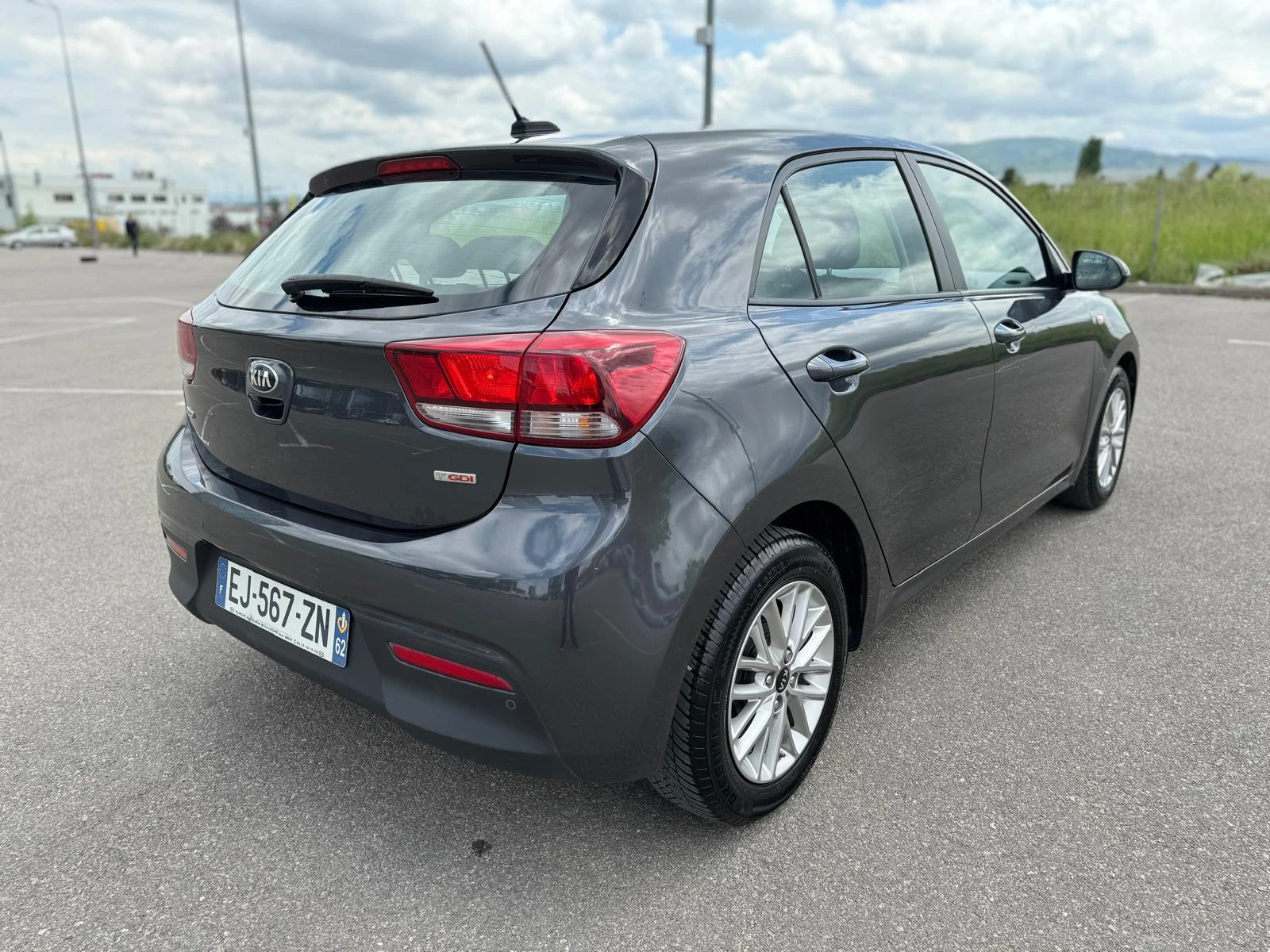 Kia Rio 1.0GDI-2017-NAVI-камера, снимка 6 - Автомобили и джипове - 54717594