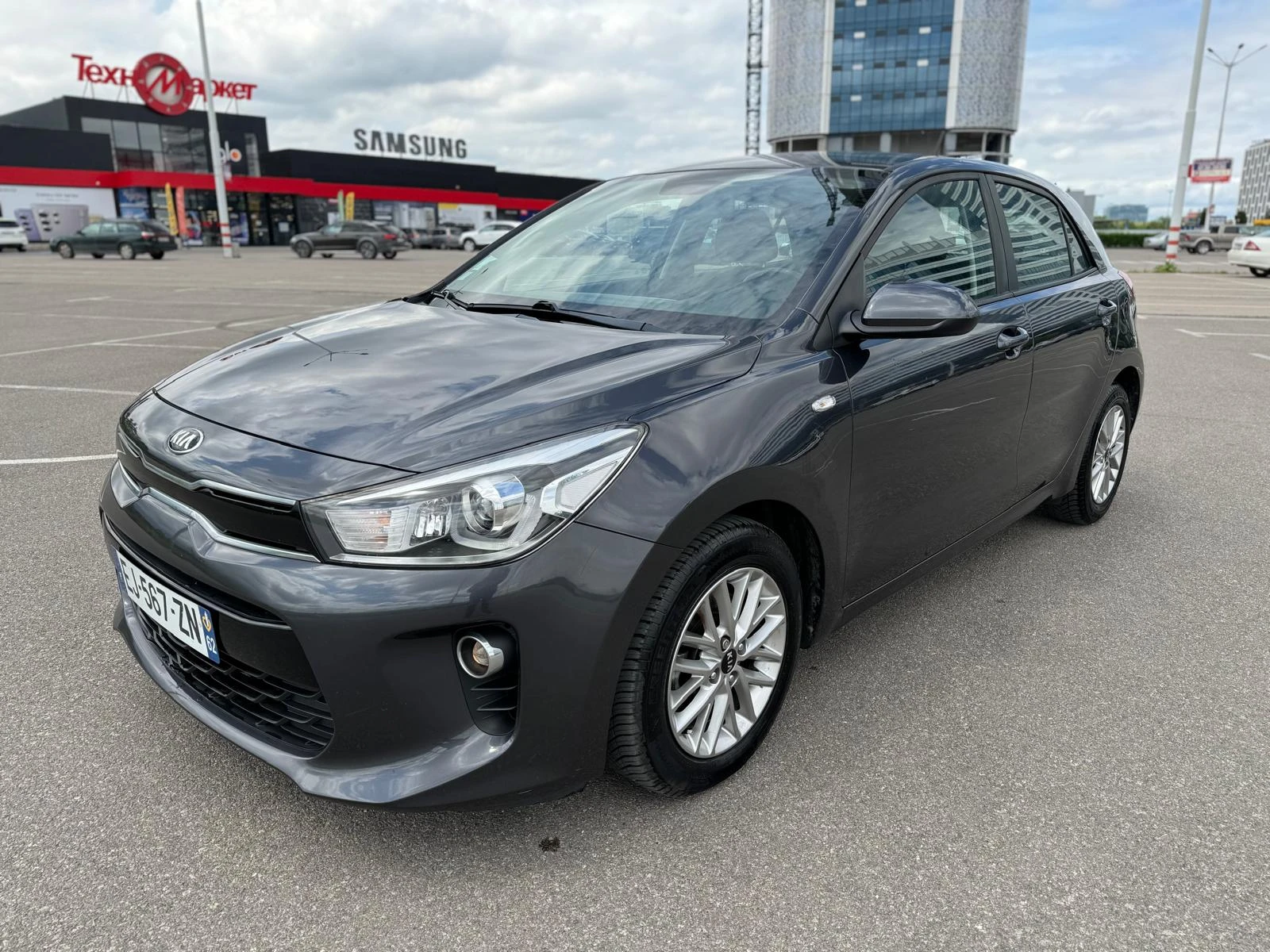 Kia Rio 1.0GDI-2017-NAVI-камера