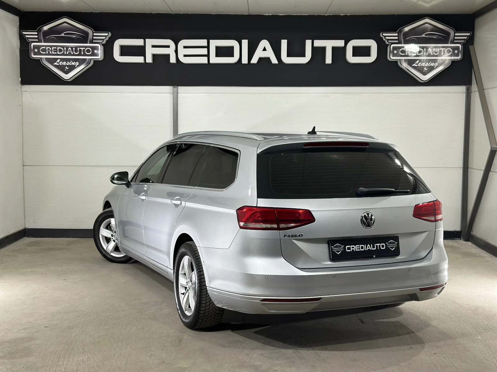 VW Passat AUTO^NAVI, снимка 4 - Автомобили и джипове - 54878288
