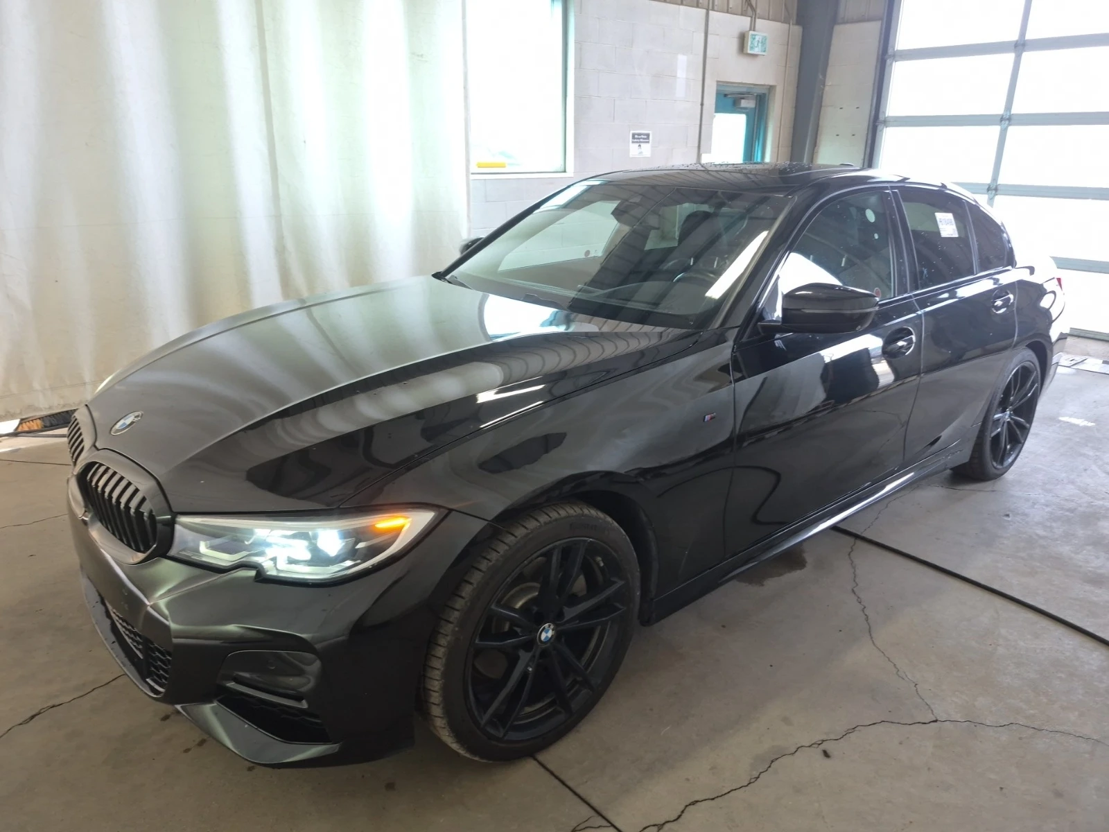 BMW 330 М ПАКЕТ * HEAD UP * КУПИ СЕГА * CARFAX * 
