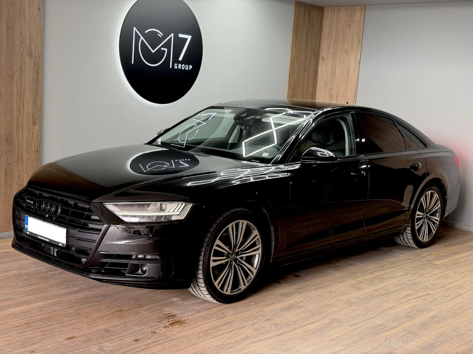 Audi A8  Пълна Сервизна История 135 000 км, снимка 2 - Автомобили и джипове - 55012127