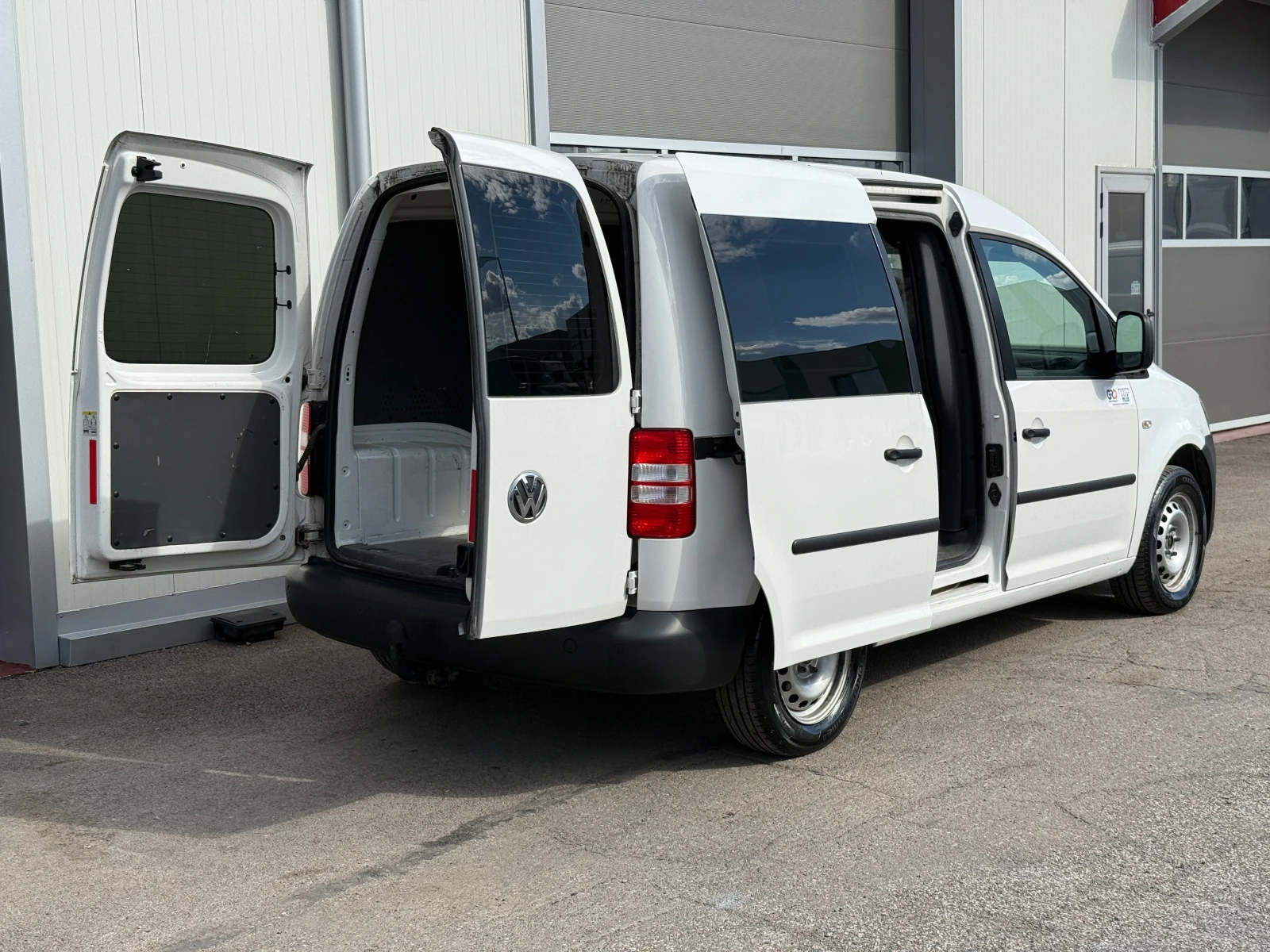 VW Caddy N1 1+ 1, снимка 6 - Автомобили и джипове - 55223990
