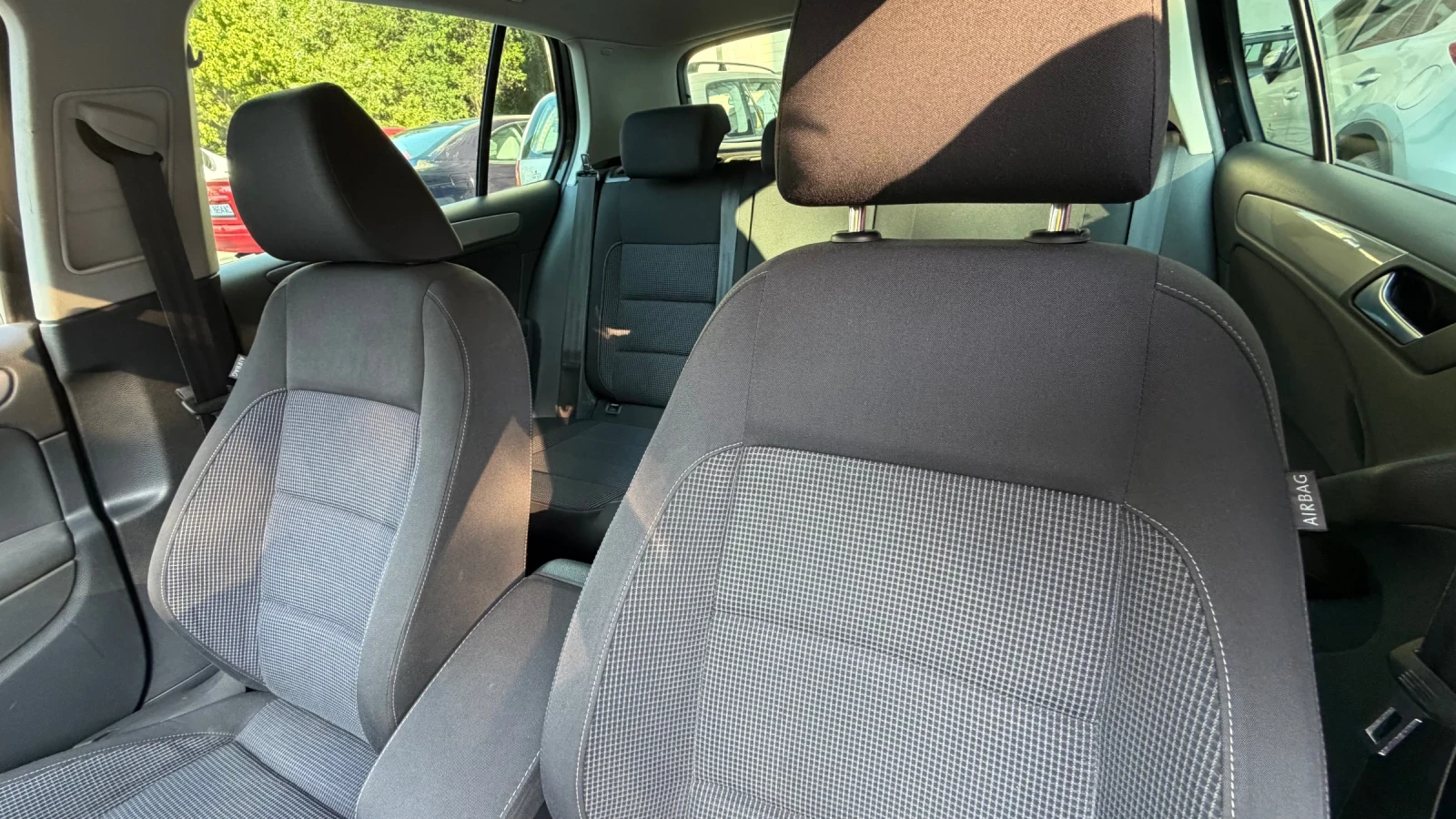 VW Golf, снимка 9 - Автомобили и джипове - 55355269