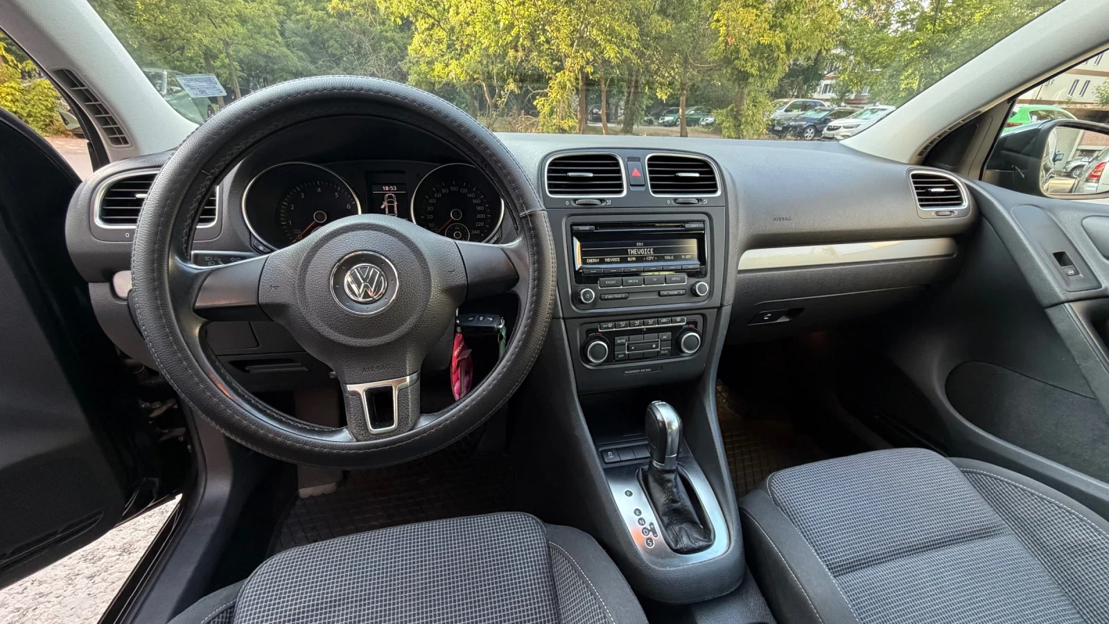 VW Golf, снимка 10 - Автомобили и джипове - 55355269