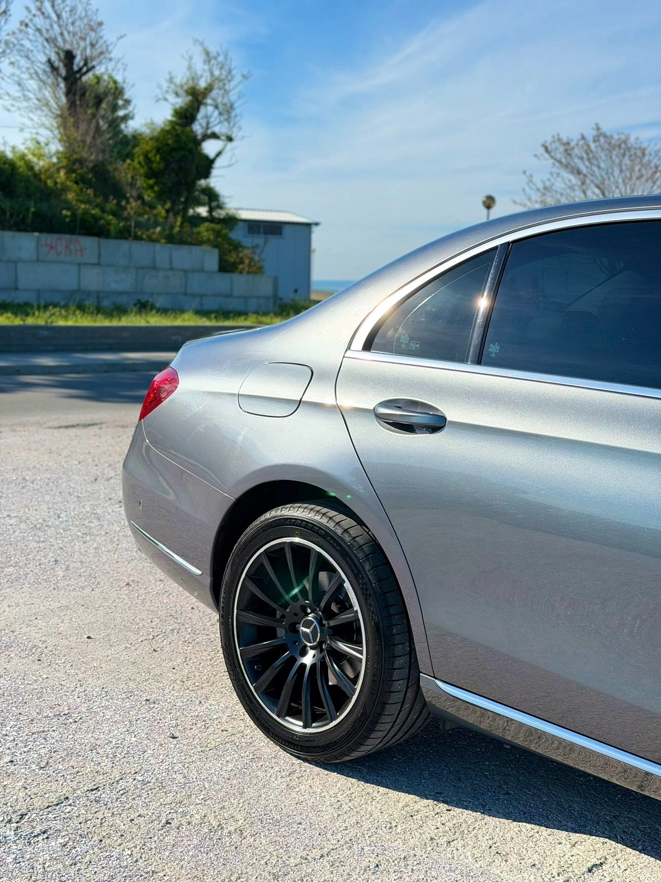 Mercedes-Benz E 220, снимка 9 - Автомобили и джипове - 55395085