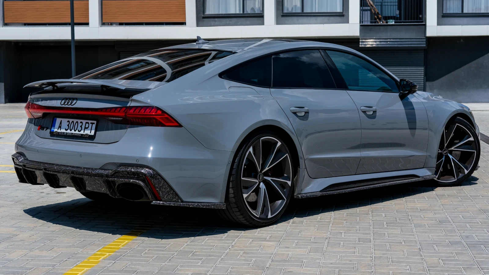 Audi Rs7 SPORTBACK MATRIX CARBON ПАНО В&0, снимка 5 - Автомобили и джипове - 55420151