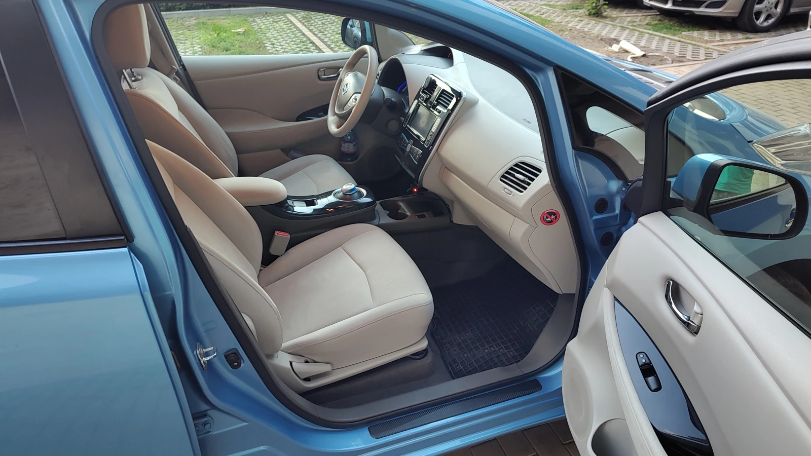 Nissan Leaf  Nissan Leaf | 30 kWh 88% SOH| 1 г. гаран., снимка 13 - Автомобили и джипове - 55593720