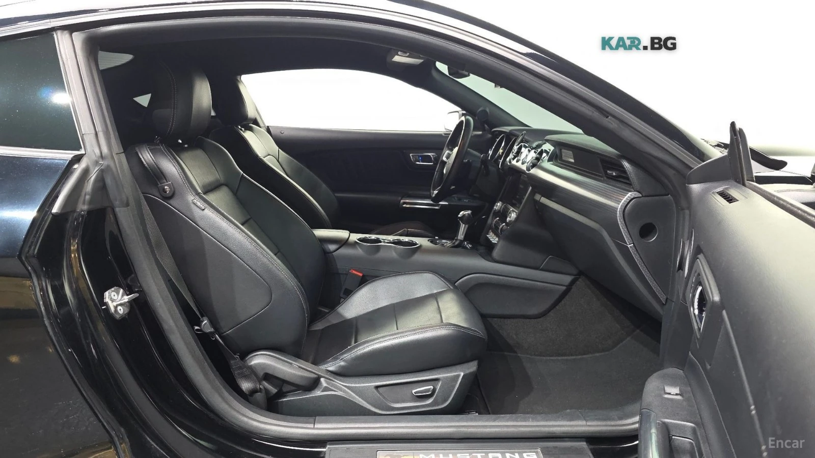 Ford Mustang 2.3* ECOBOOST* ДИСТРОНИК* ПОДГРЕВ* ОБДУХ* М.ТОЧКА*, снимка 9 - Автомобили и джипове - 55834331