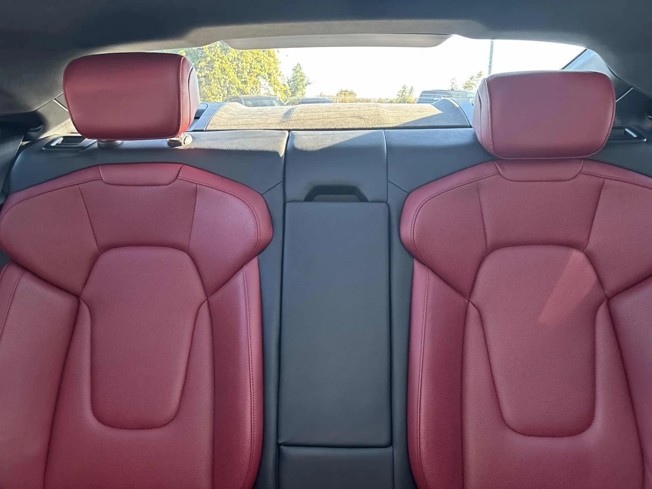 Porsche Taycan, снимка 9 - Автомобили и джипове - 56688580