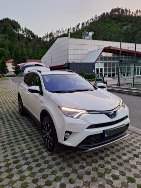 Toyota Rav4 HYBRID/ 4X4 / NAPPA/ Distronic/ 360 camera | Mobile.bg    2