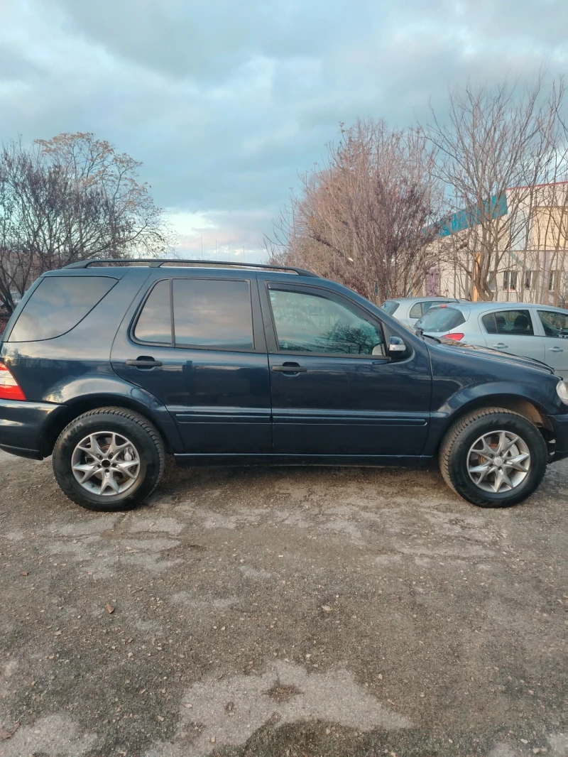 Mercedes-Benz ML 270, снимка 4 - Автомобили и джипове - 48719705