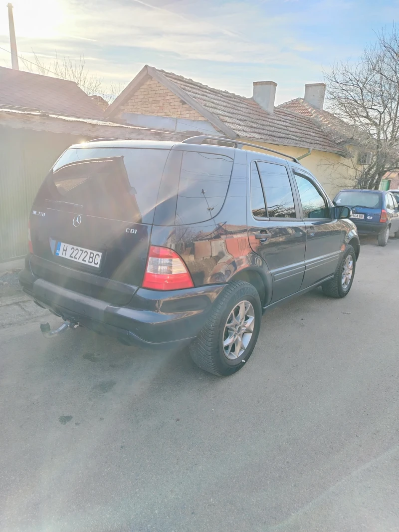 Mercedes-Benz ML 270, снимка 3 - Автомобили и джипове - 48719705