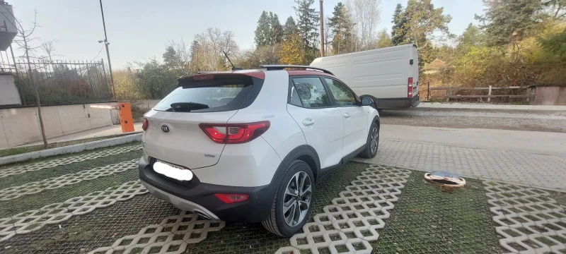 Kia Stonic 1.6crdi* Еu6В* Camera* distronic* lineassist* тегл, снимка 5 - Автомобили и джипове - 52435891