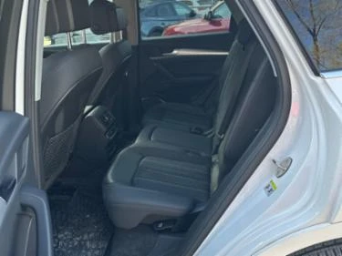 Audi Q5  * * CARFAX * * АВТО КРЕДИТ - изображение 10