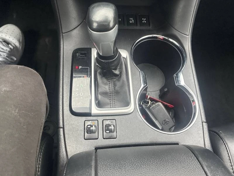 Toyota Highlander * AWD XLE * 7 ������ * CARFAX | Mobile.bg � ����������� 12
