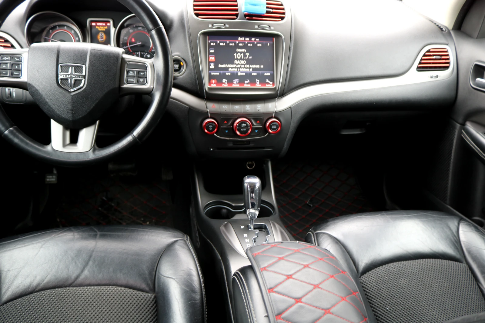 Dodge Journey Crossroad 3.6 V6 4x4 - изображение 7