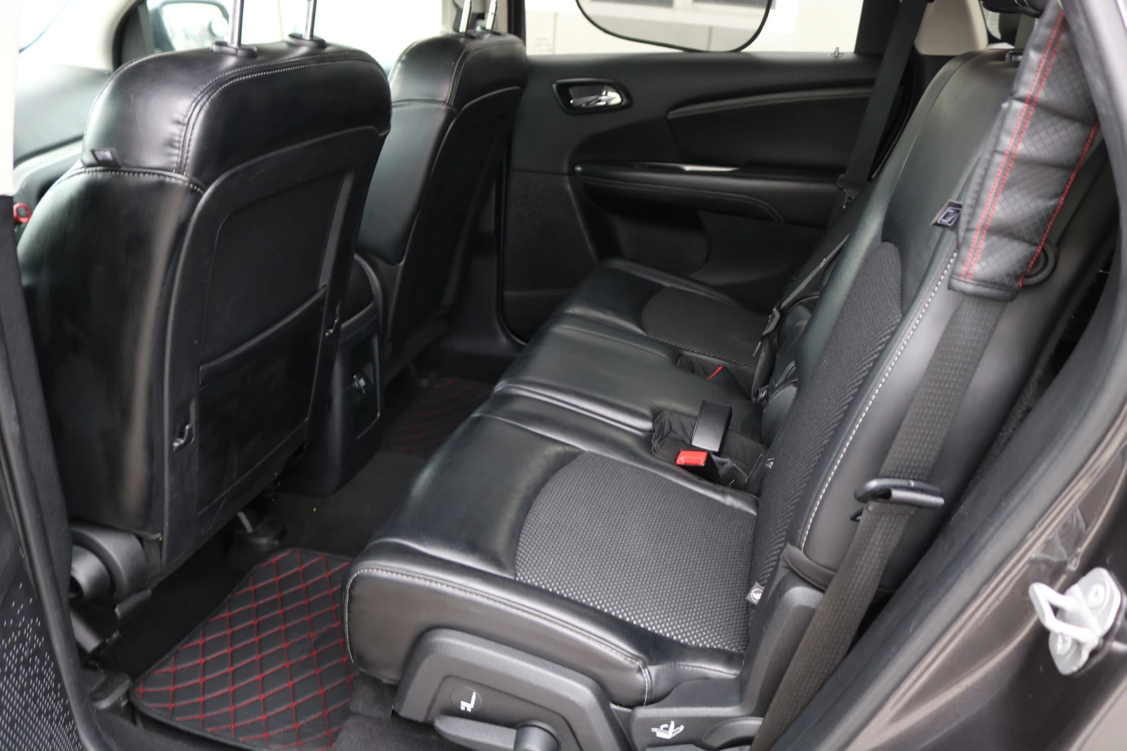 Dodge Journey Crossroad 3.6 V6 4x4 - изображение 6
