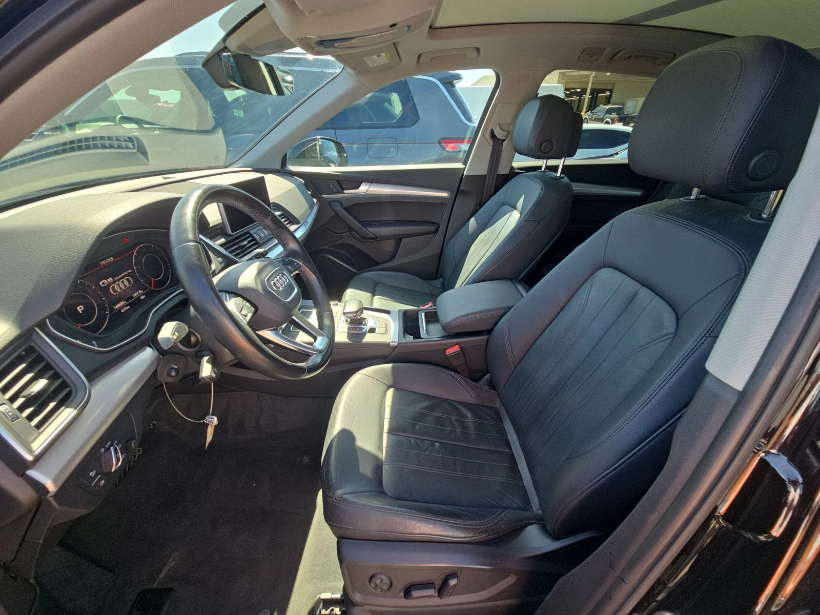 Audi Q5 Premium Plus* Matrix* Диг.табло* М.Точка* Пано*  - изображение 8