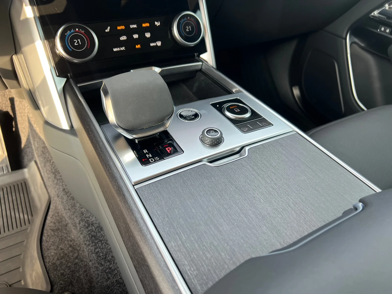 Land Rover Range rover 4.4* SE P530*  - изображение 9