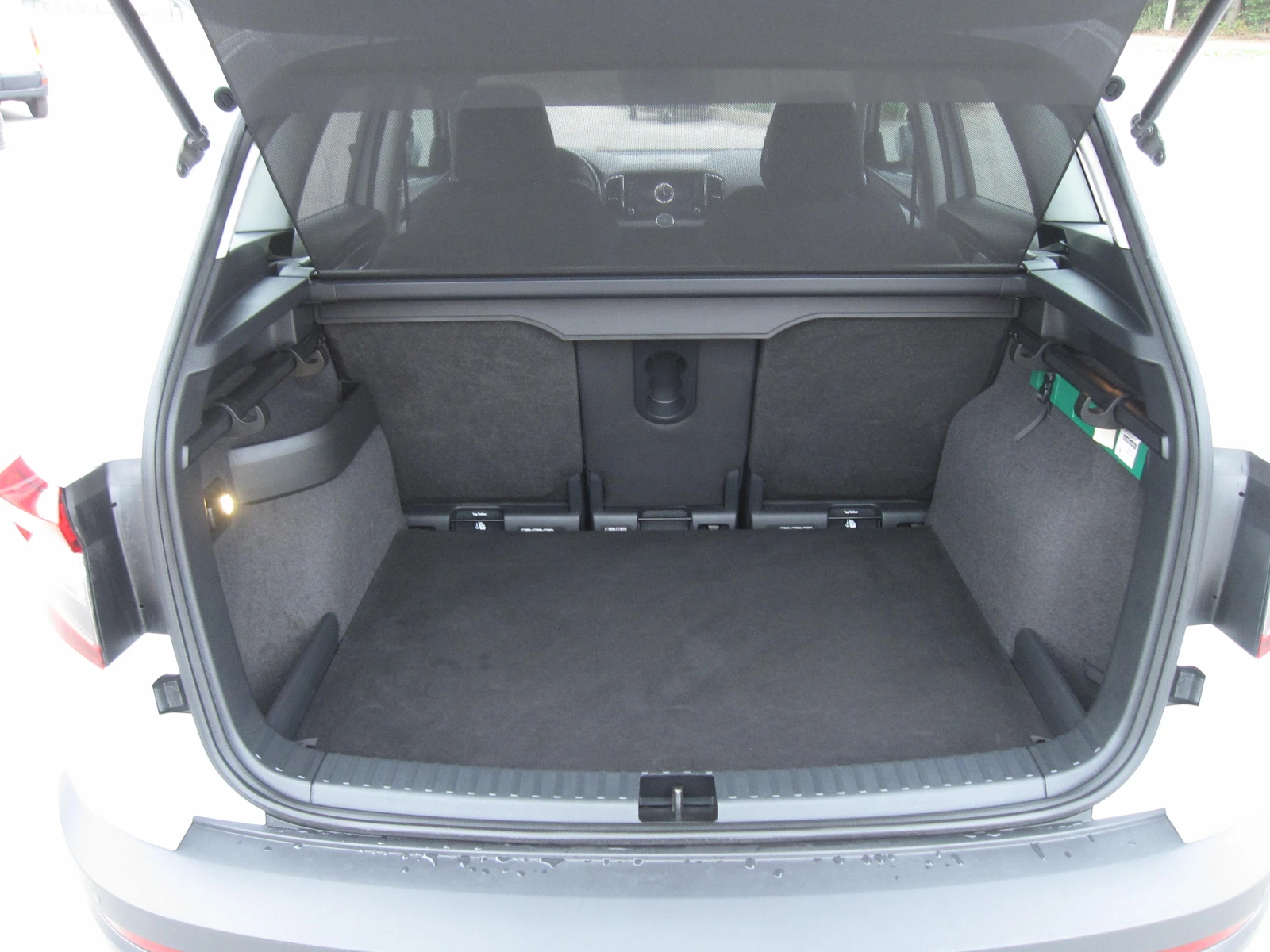 Skoda Karoq 2, 0-TDI 4x4-Ръчка, Navi, Подгрев,  - изображение 5
