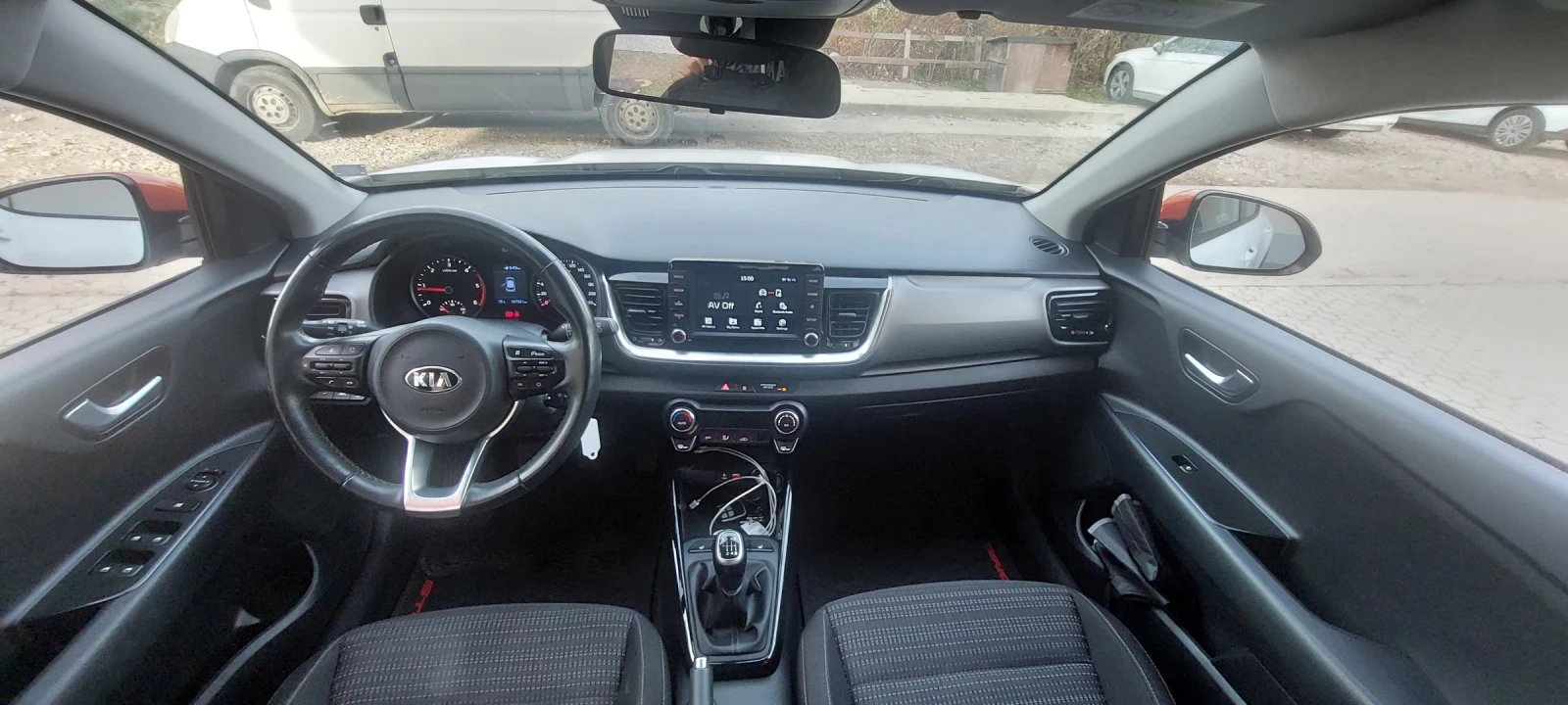 Kia Stonic 1.6crdi* �u6�* Camera* distronic* lineassist* ���� | Mobile.bg � ����������� 11
