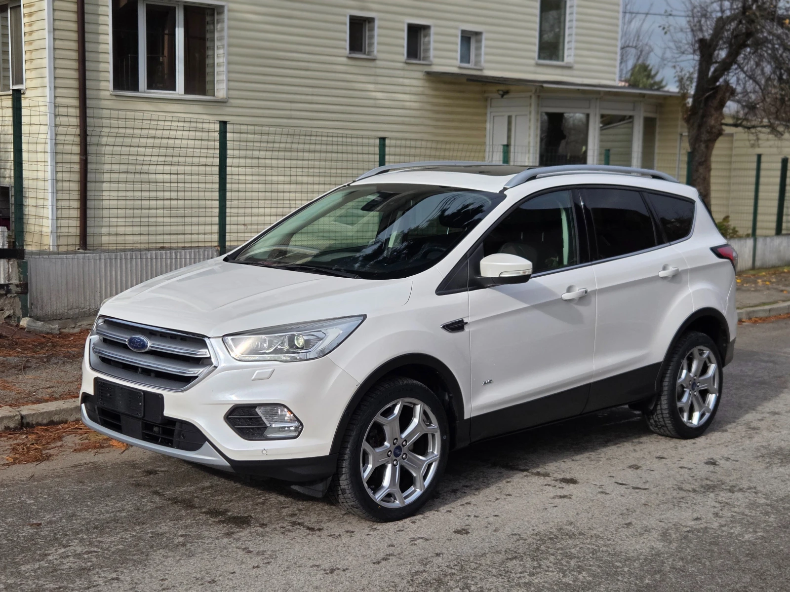 Ford Kuga TITANIUM FULL 2.0TDCi Автоматик - изображение 2