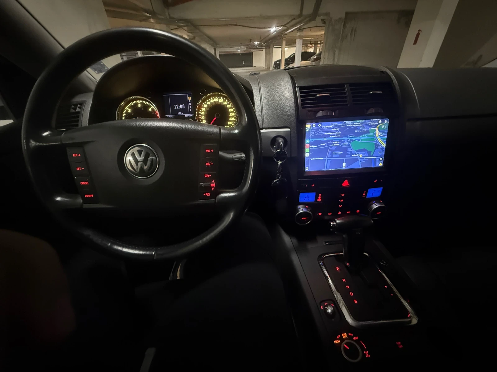 VW Touareg 2.5 TDI  4Х4 - изображение 7