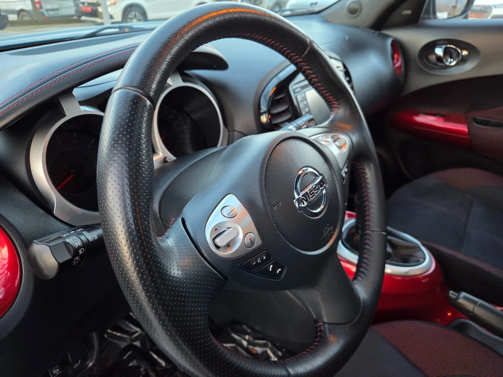Nissan Juke 1.2T* 360-KAMERA* PANORAMA* KAYLESS GO* STAR-STOP*, снимка 12 - Автомобили и джипове - 53738070