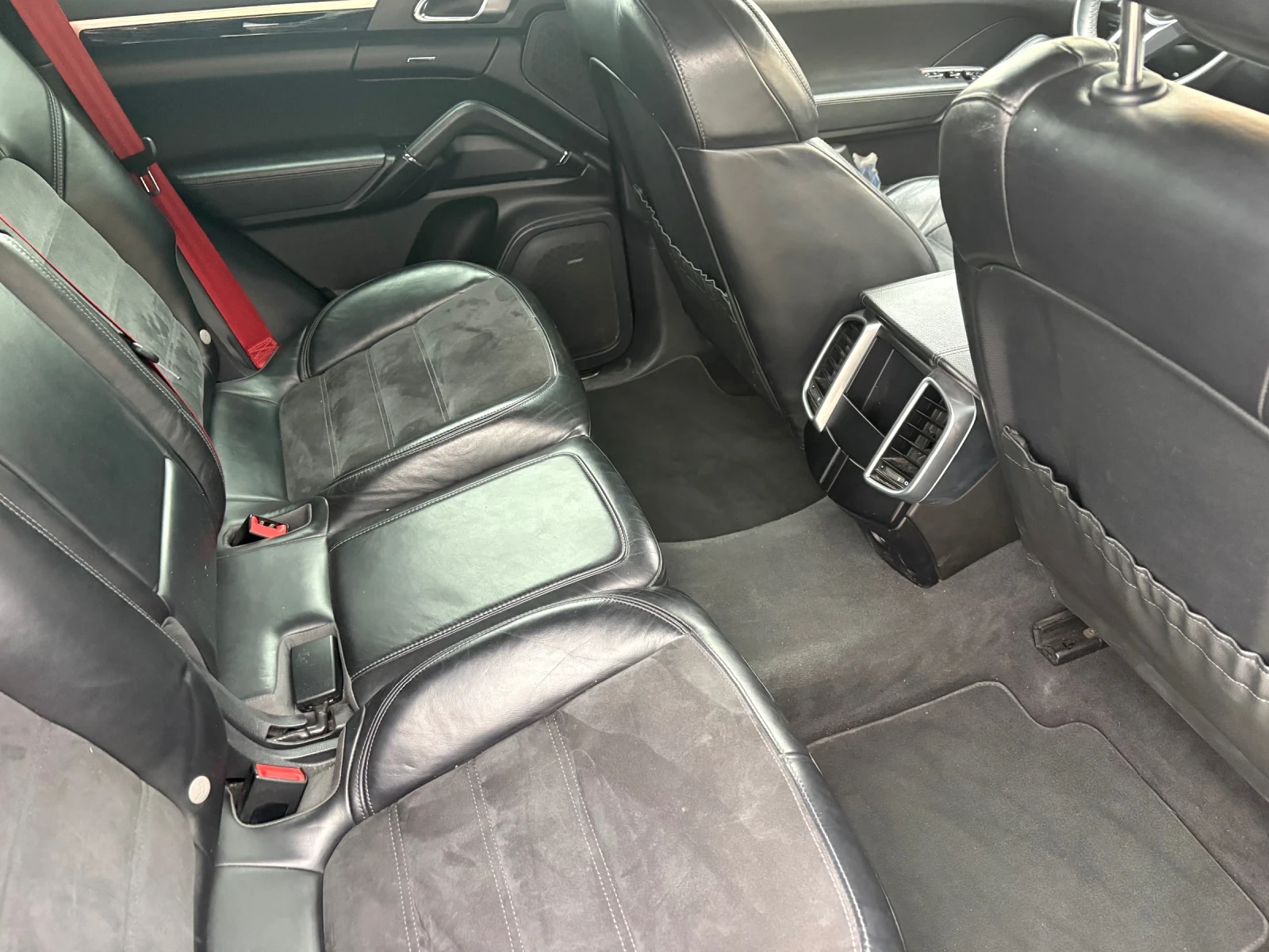 Porsche Cayenne 3000 D, снимка 10 - Автомобили и джипове - 53953355