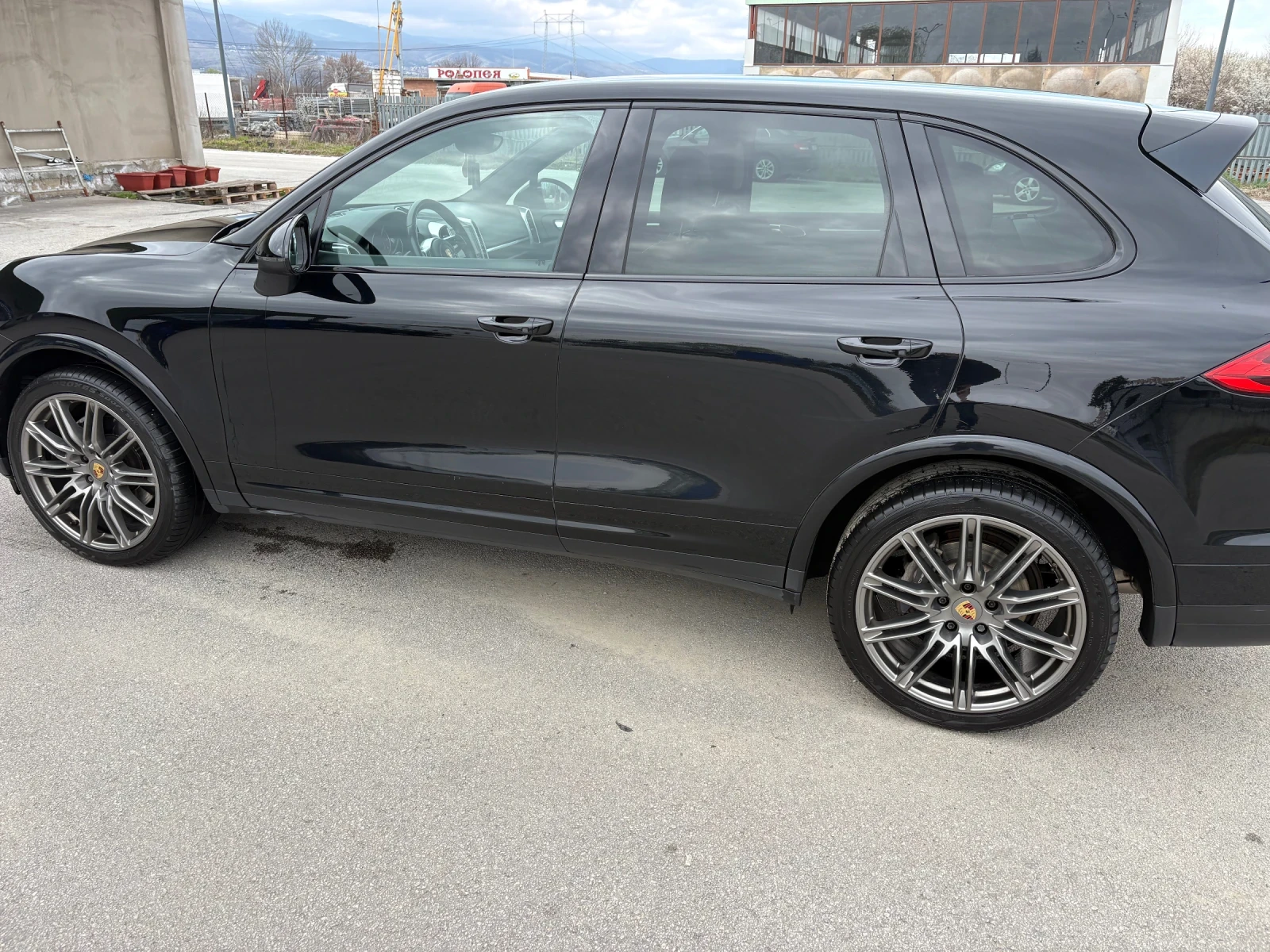 Porsche Cayenne 3000 D, снимка 4 - Автомобили и джипове - 53953355