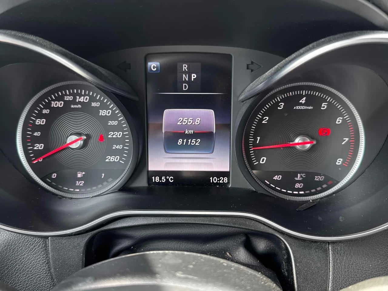 Mercedes-Benz GLC 300 4MATIC/360/ПАНОРАМА/ПОДГРЕВИ, снимка 8 - Автомобили и джипове - 54601182