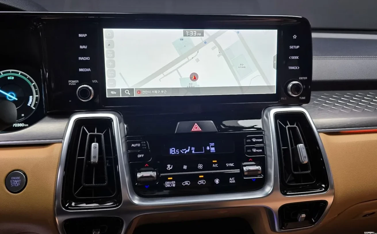 Kia Sorento 1.6 AWD HYBRID / GRAVITY / 360 КАМЕРИ / ОБДУХ / , снимка 12 - Автомобили и джипове - 54719612