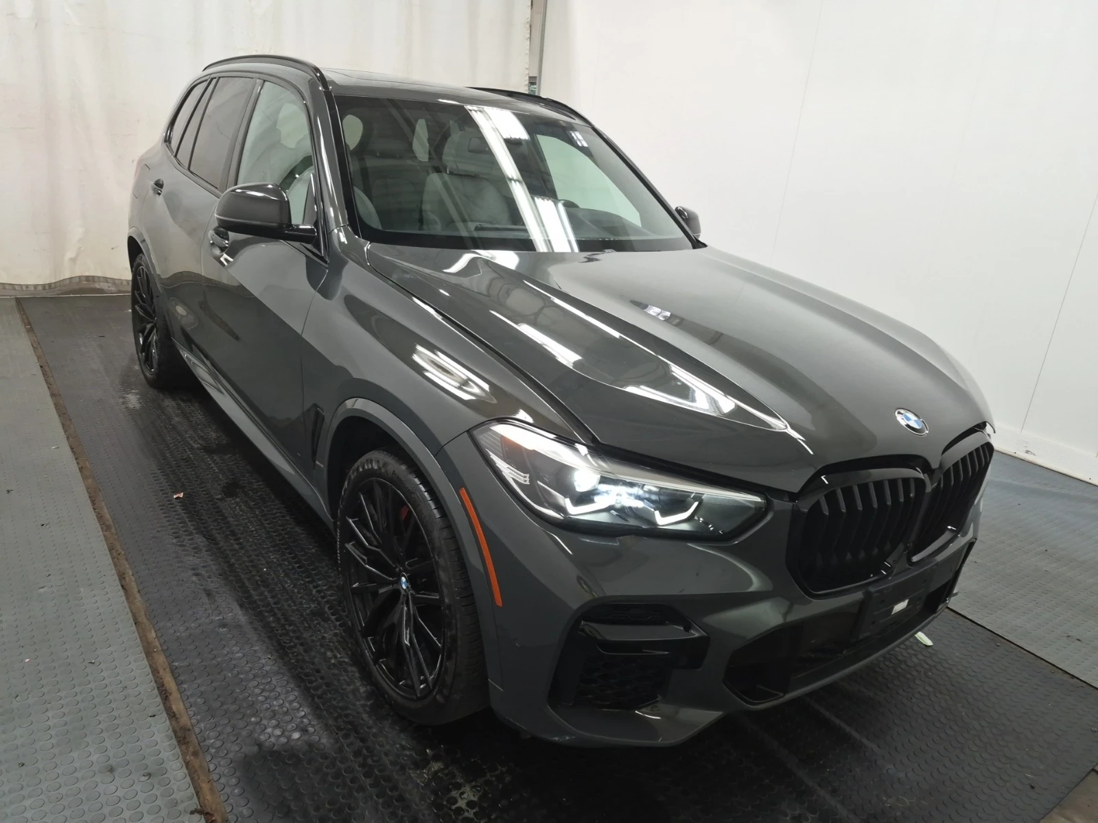 BMW X5 М ПАКЕТ * HEAD UP * 360 КАМЕРА * ОБДУХВАНЕ * , снимка 2 - Автомобили и джипове - 54919579