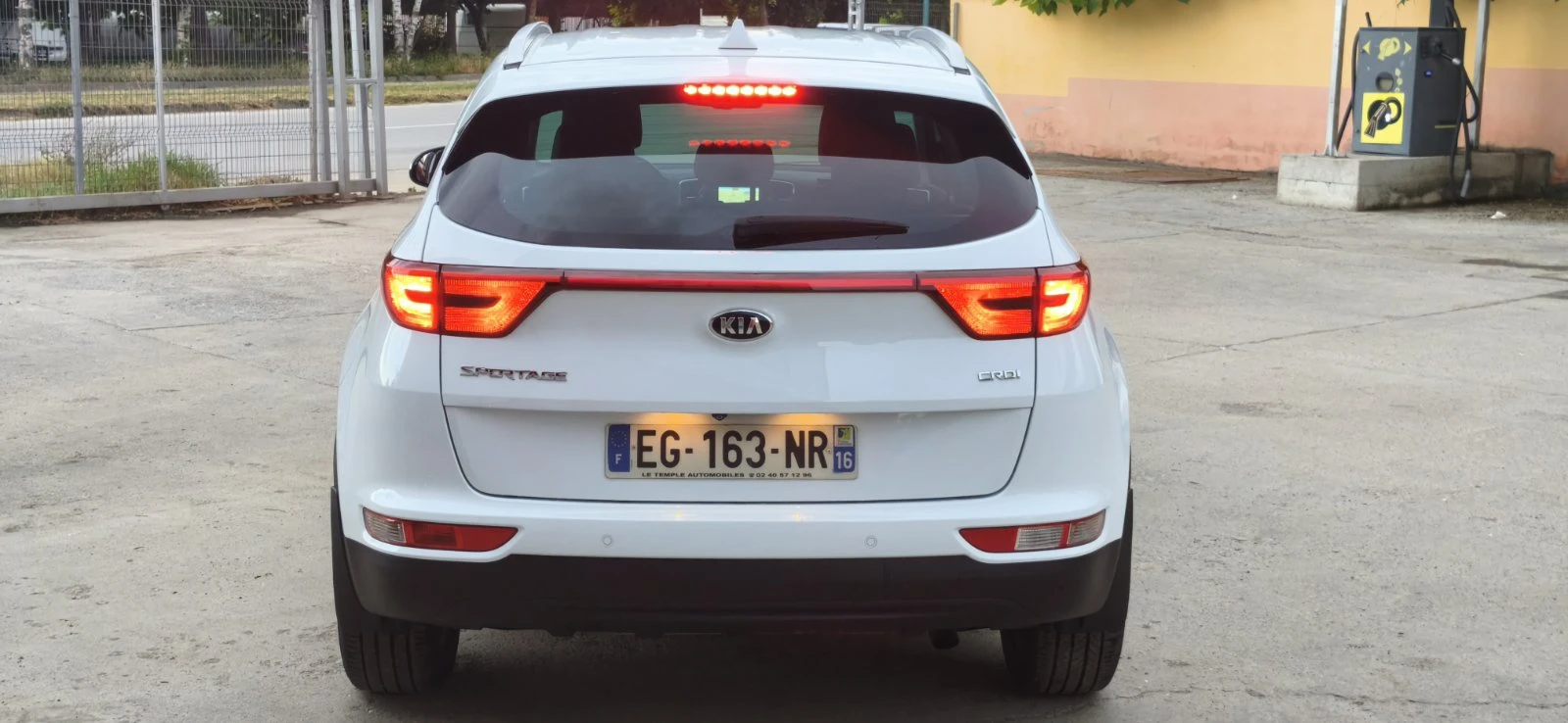 Kia Sportage 1.7 CRDi 116 к.с. EURO 6B Ръчна, снимка 4 - Автомобили и джипове - 55157295
