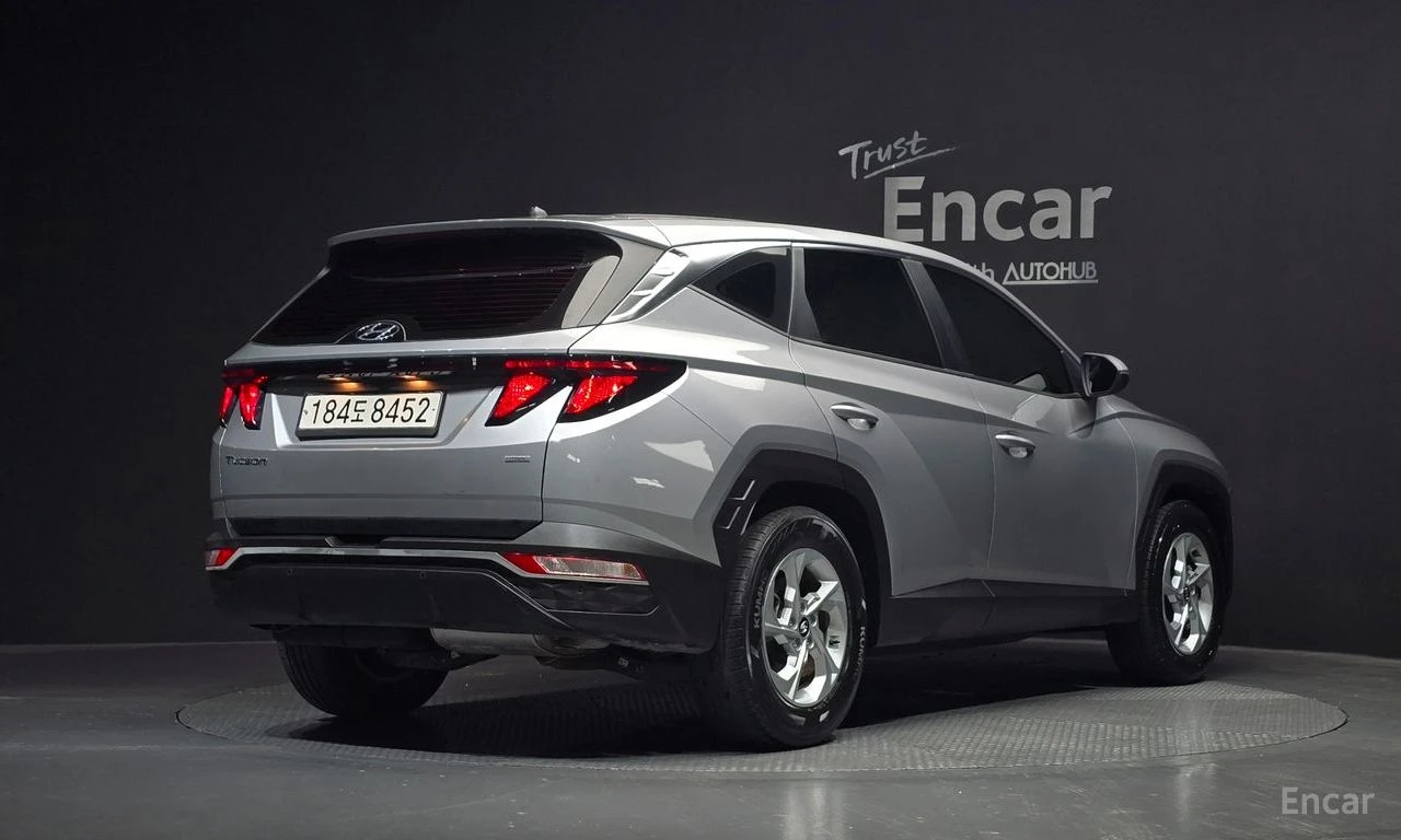 Hyundai Tucson 2.0D Modern 4x4* LANE ASSIST* ПОДГРЕВ* КРАЙНА ЦЕНА, снимка 3 - Автомобили и джипове - 55219084
