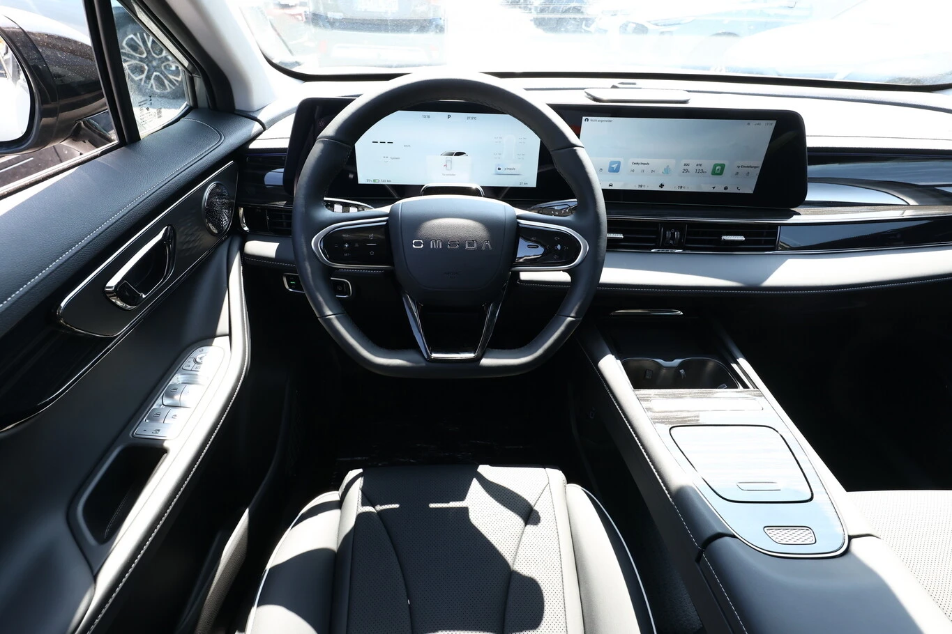 Omoda 5 Premium 60kW, снимка 6 - Автомобили и джипове - 55581634