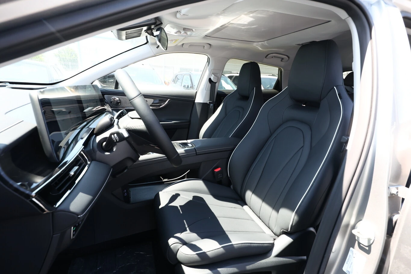 Omoda 5 Premium 60kW, снимка 5 - Автомобили и джипове - 55581634