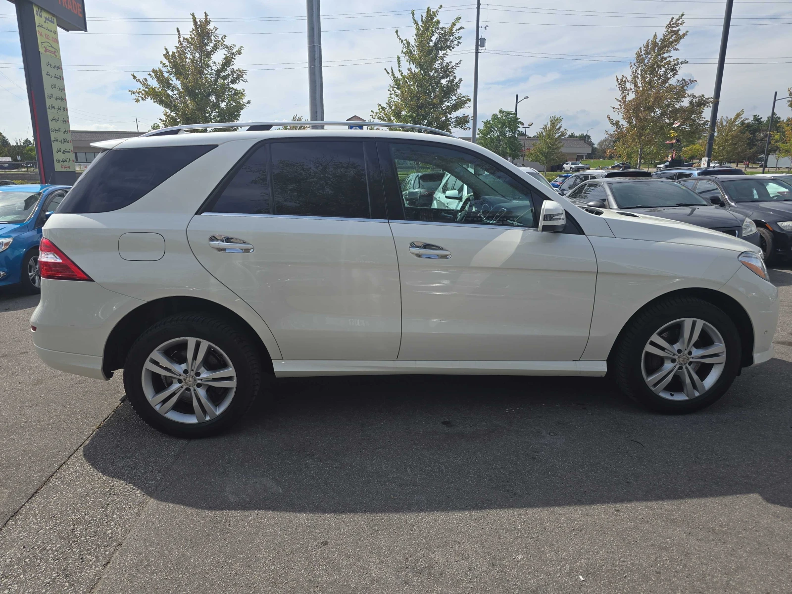 Mercedes-Benz ML 350 * BlueTEC * АВТОКРЕДИТ БЕЗ ПЪРВОНАЧАЛНА ВНОСКА* , снимка 3 - Автомобили и джипове - 56057176