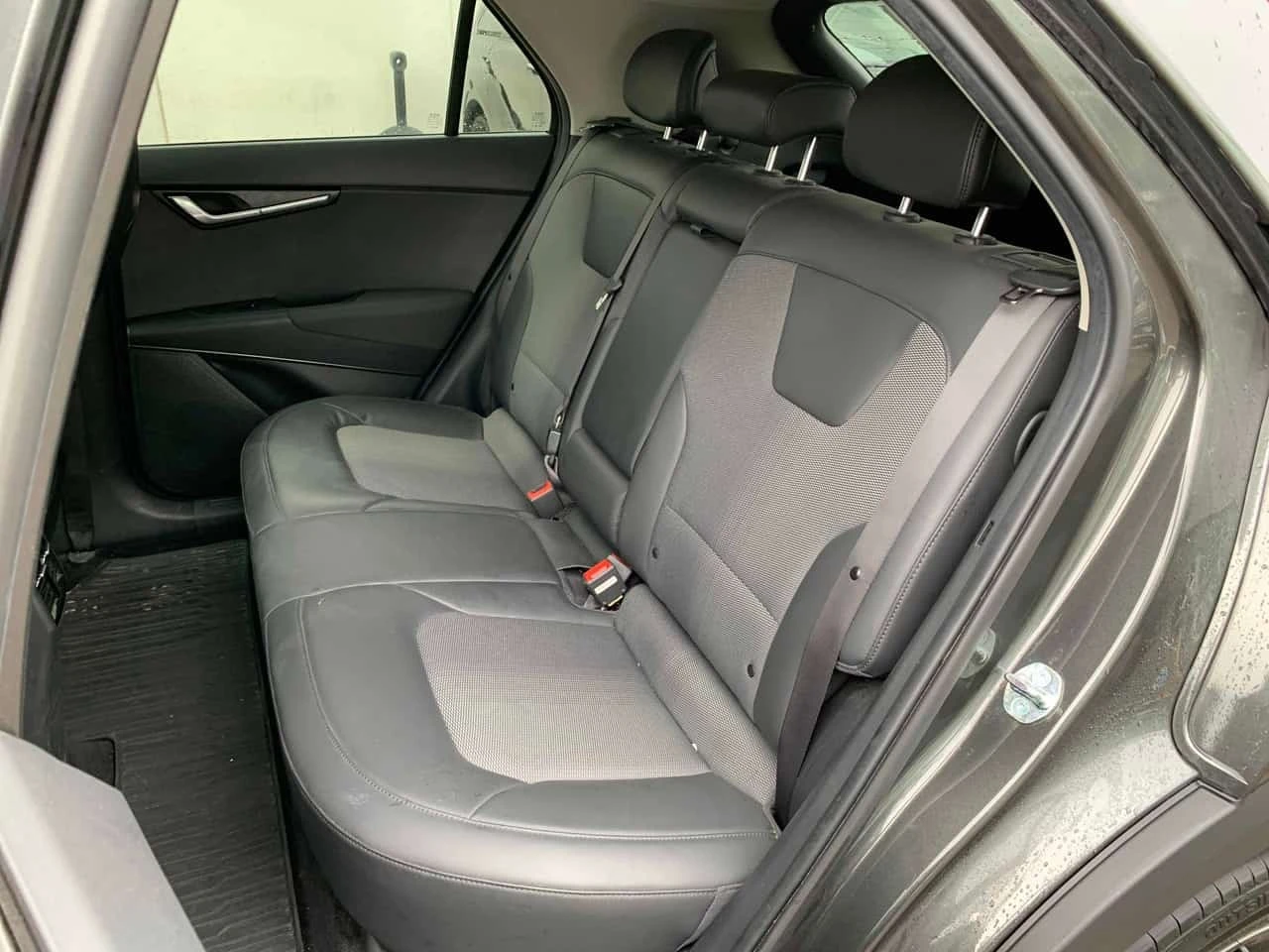 Kia Niro FWD  CARFAX | Mobile.bg � ����������� 12